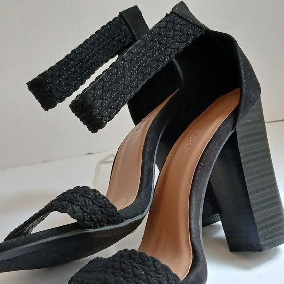Bamboo 'Faith' Black Suede Crochet Ankle Strap 4"Block Heel Sandals NWOB Sz 7.5 - Picture 6 of 14